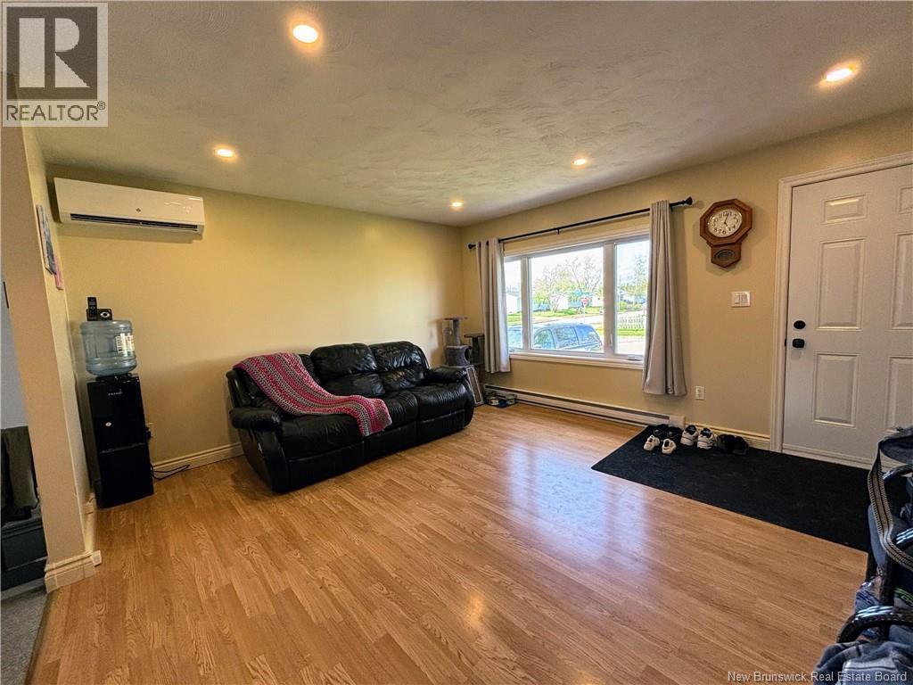 5 Pelton Street, Moncton, New Brunswick  E1G 1L3 - Photo 6 - NB139945