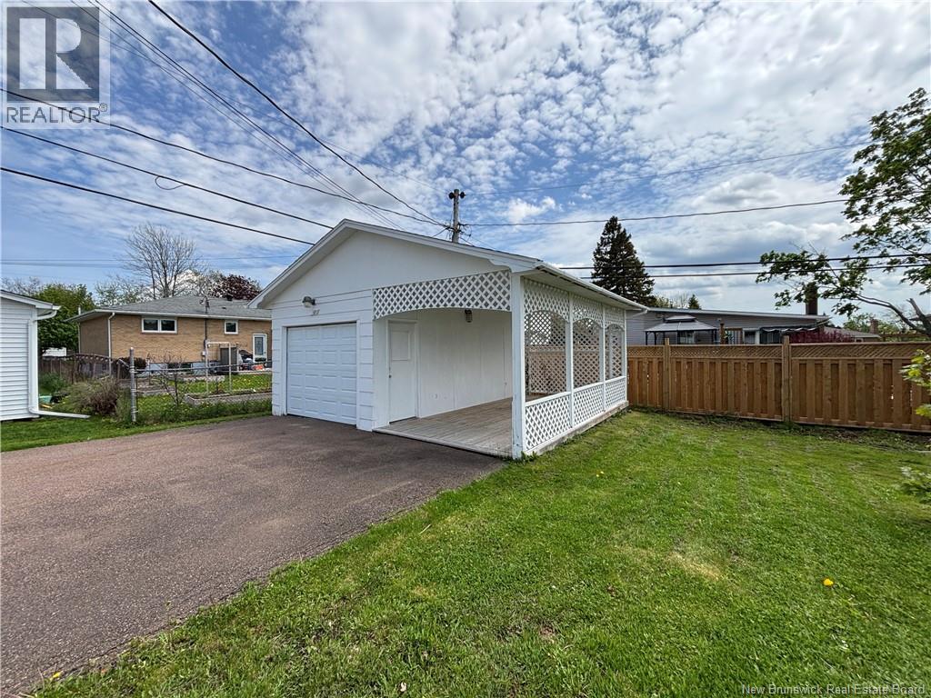 26 Danforth Street, Moncton, New Brunswick  E1C 3X8 - Photo 21 - NB139949