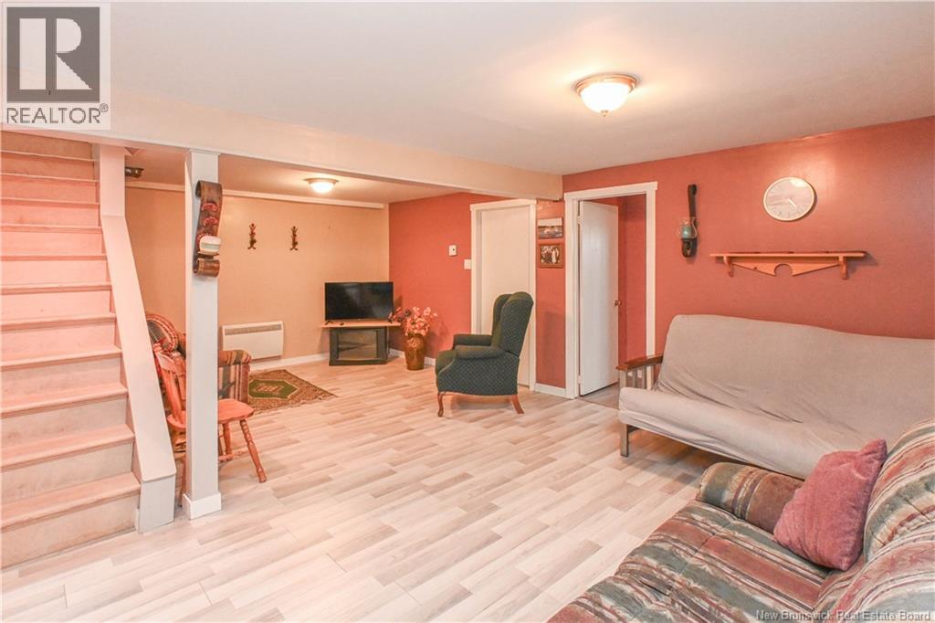 286 Saint-Pierre E. Boulevard, Caraquet, New Brunswick E1W 1B5 - Photo 29 - NB140051