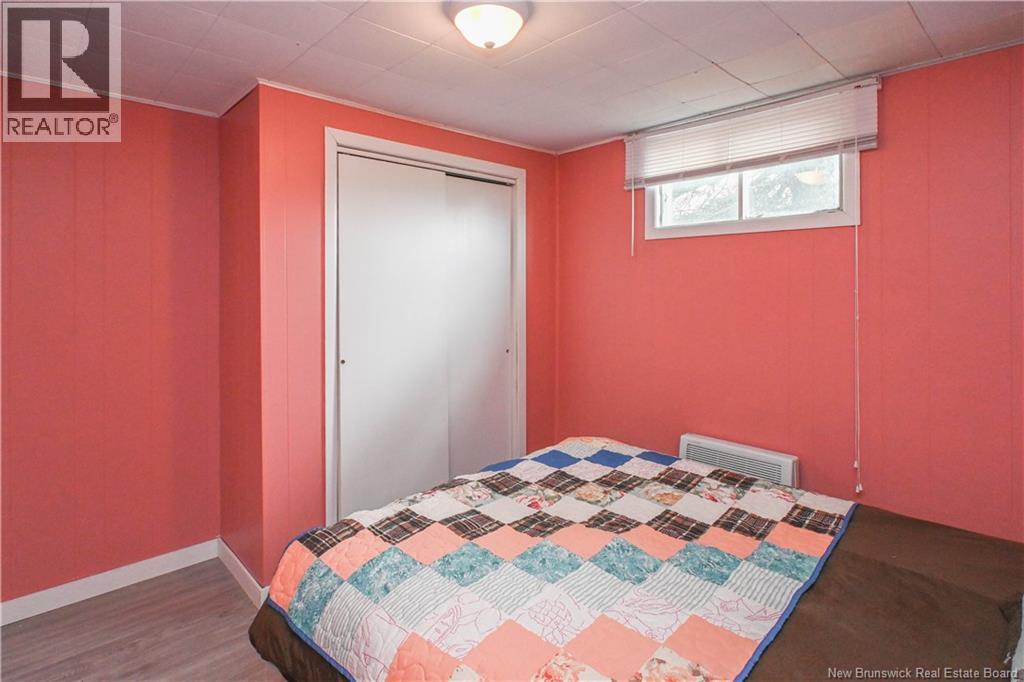286 Saint-Pierre E. Boulevard, Caraquet, New Brunswick E1W 1B5 - Photo 34 - NB140051