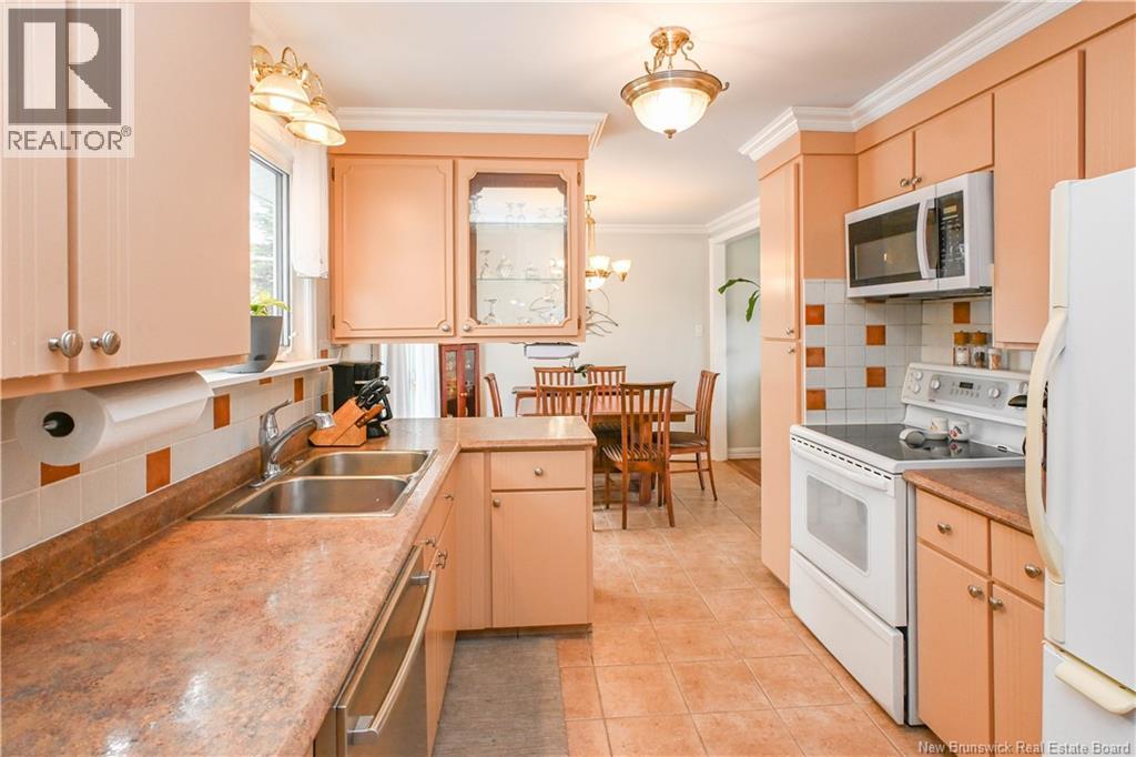286 Saint-Pierre E. Boulevard, Caraquet, New Brunswick E1W 1B5 - Photo 9 - NB140051