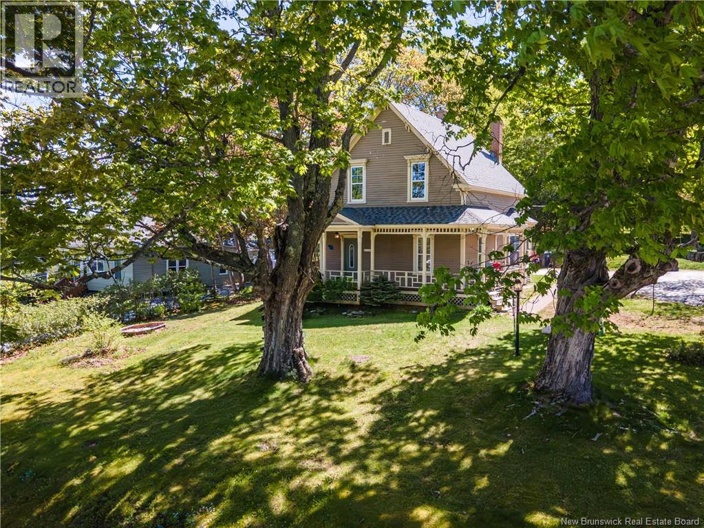 70 Everett Street, Hampton, New Brunswick  E5N 5B1 - Photo 2 - NB139798
