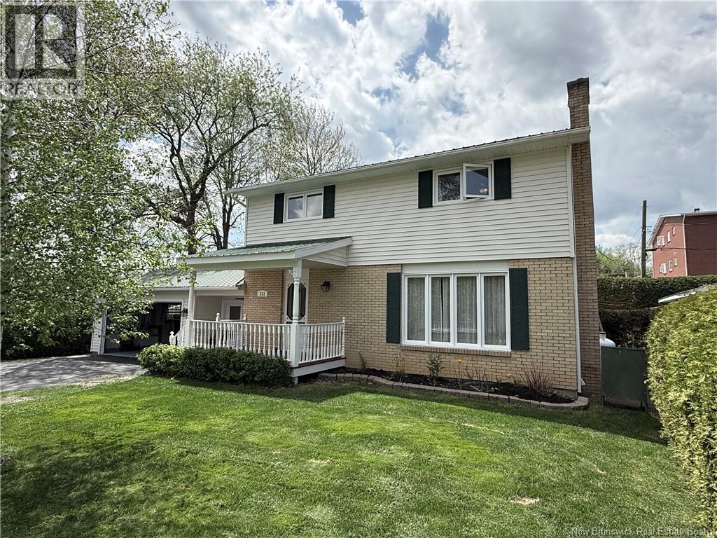 111 Elizabeth Street, Woodstock, New Brunswick
