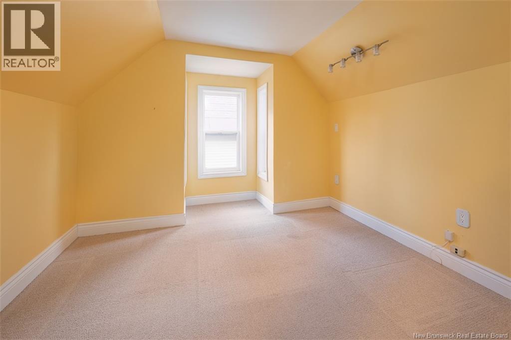 332 Saunders Street, Fredericton, New Brunswick  E3B 1N8 - Photo 30 - NB139867