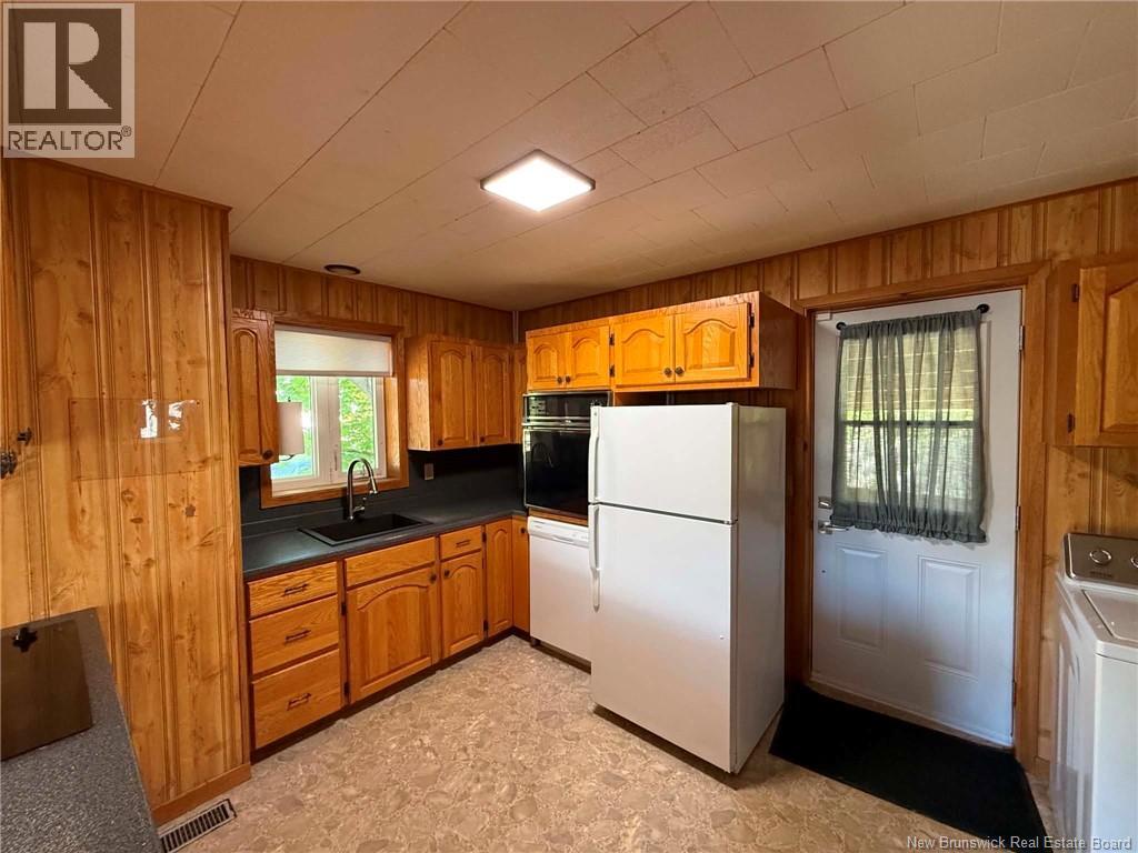 106 College Street, Woodstock, New Brunswick  E7M 1K6 - Photo 9 - NB140241