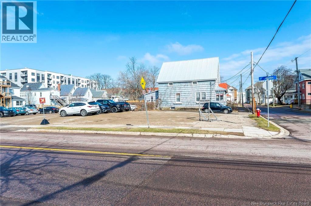 65 Gordon Street, Moncton, New Brunswick  E1C 1M3 - Photo 10 - NB140155