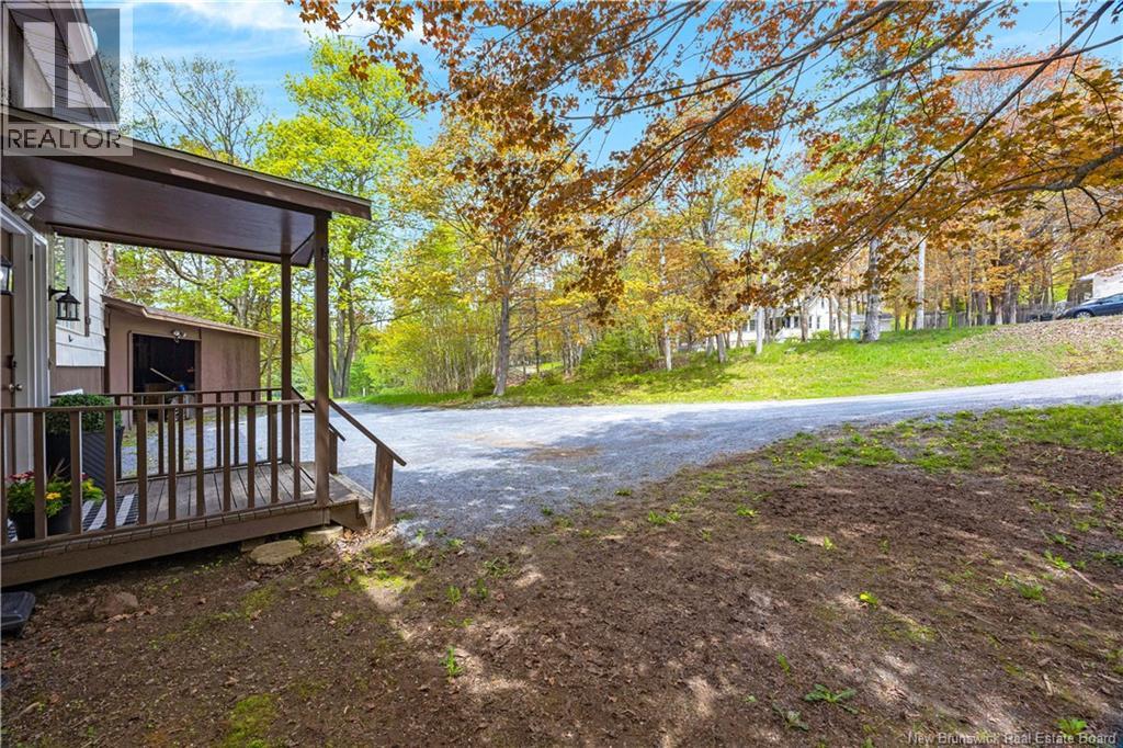323 Gondola Point Road, Rothesay, New Brunswick  E2E 1Y4 - Photo 4 - NB140230