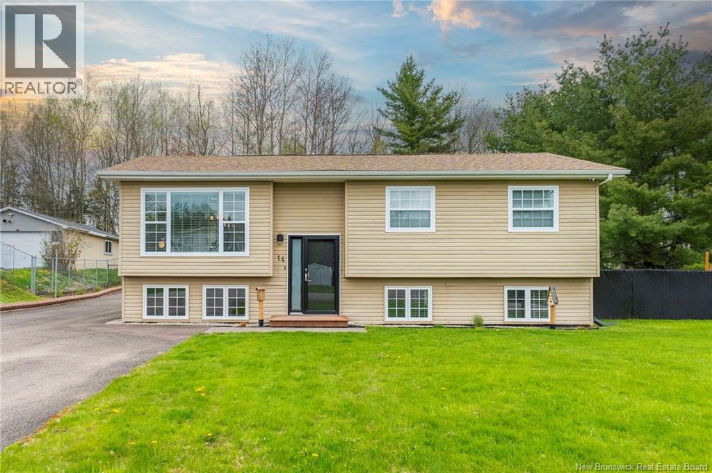 14 Chestnut Crescent, Lutes Mountain, New Brunswick
