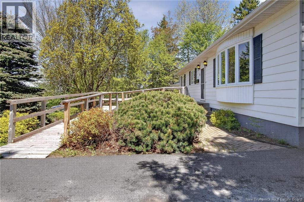 25 Eriskay Drive, Rothesay, New Brunswick  E2E 5T5 - Photo 4 - NB140471