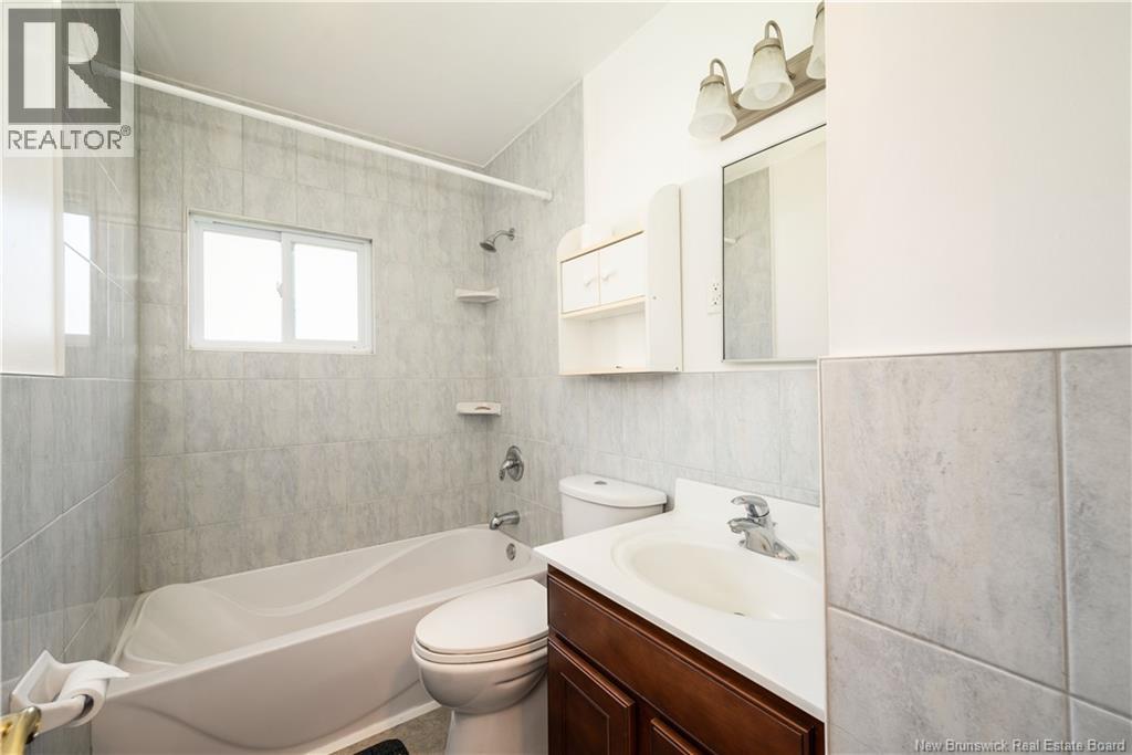 295 Buckingham Avenue, Riverview, New Brunswick  E1B 2P4 - Photo 15 - NB139909