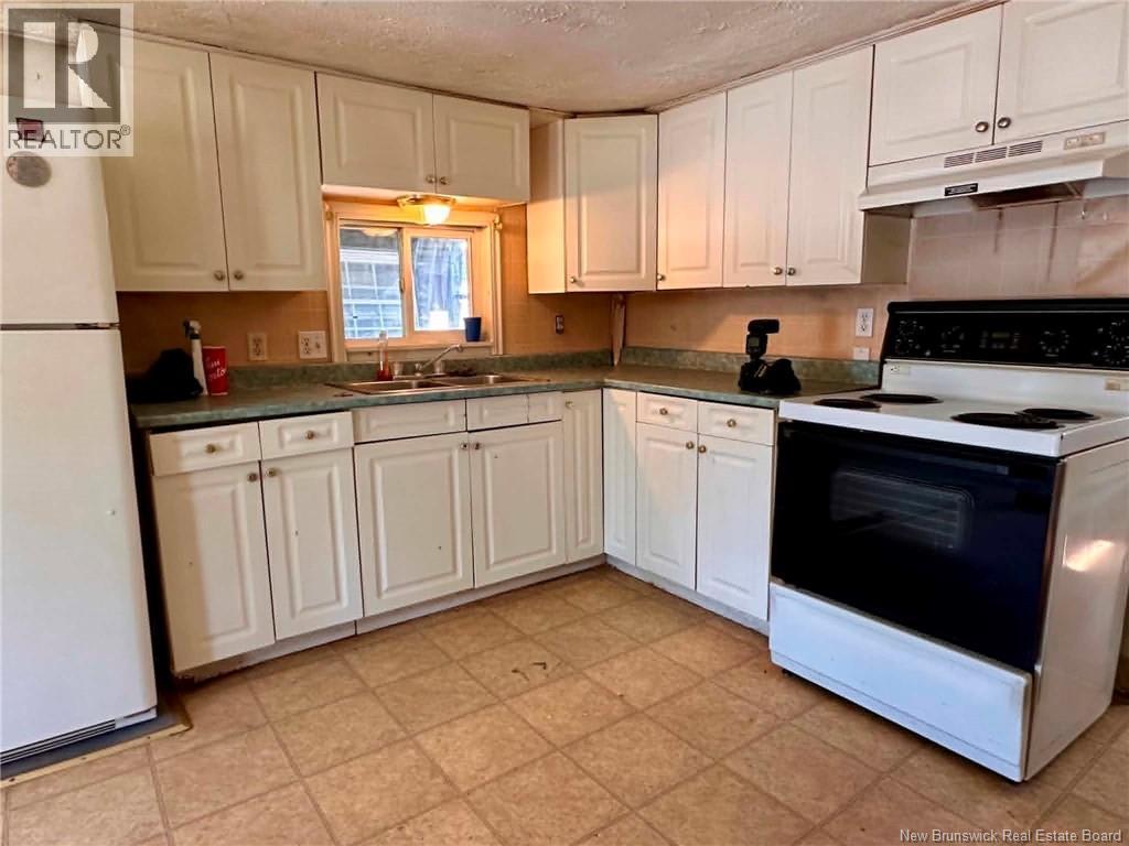 15 Hedgeview Drive, Fredericton, New Brunswick  E3B 6R6 - Photo 5 - NB140435