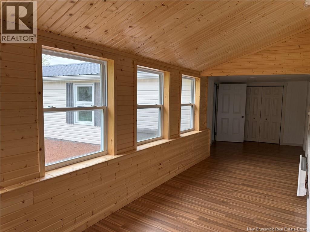 311 Boul. J.d. Gauthier, Shippagan, New Brunswick  E8S 1N7 - Photo 29 - NB140512