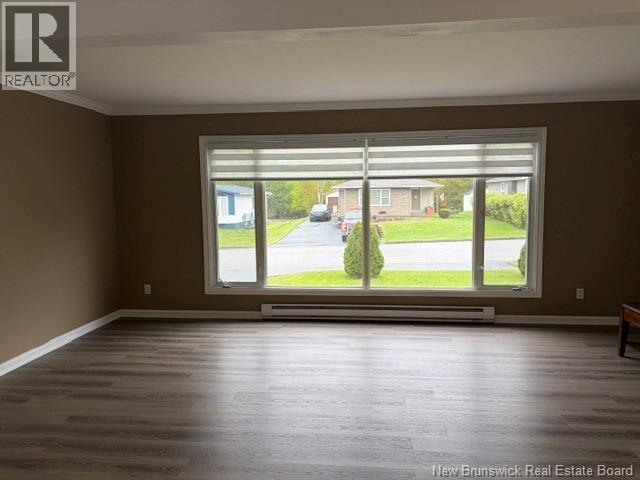 750 Parkwood Street, Bathurst, New Brunswick  E2A 4C3 - Photo 10 - NB140511