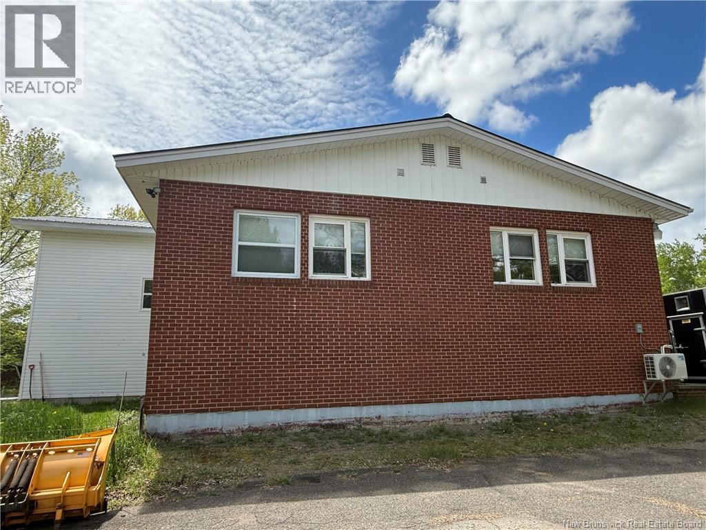 98 Mcnair Drive, Nackawic, New Brunswick  E6G 1A6 - Photo 45 - NB136757