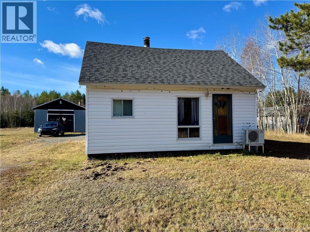 466 Route 123, Grand Lake, New Brunswick  E9C 1K4 - Photo 2 - NB140458