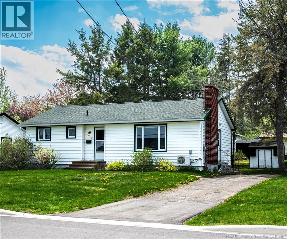 17 Sherwood Avenue, Riverview, New Brunswick