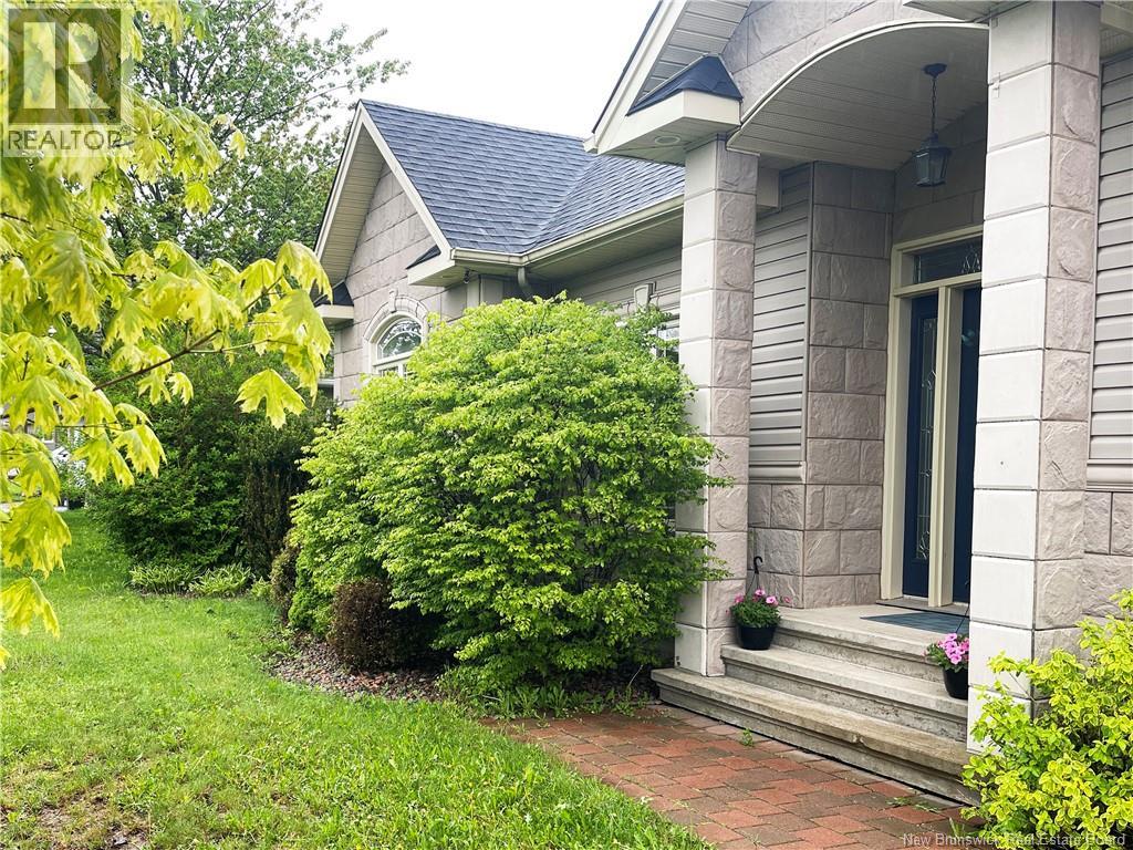 46 Gillespie Street, Dieppe, New Brunswick  E1A 6V3 - Photo 2 - NB140673