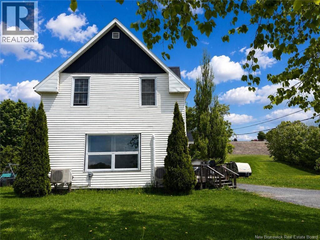 166 Main Street, Hartland, New Brunswick  E7P 2M5 - Photo 4 - NB140567