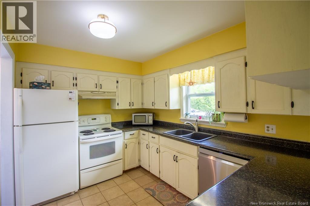 109 Mapleton Crescent, Hampton, New Brunswick  E5N 5E7 - Photo 4 - NB140457
