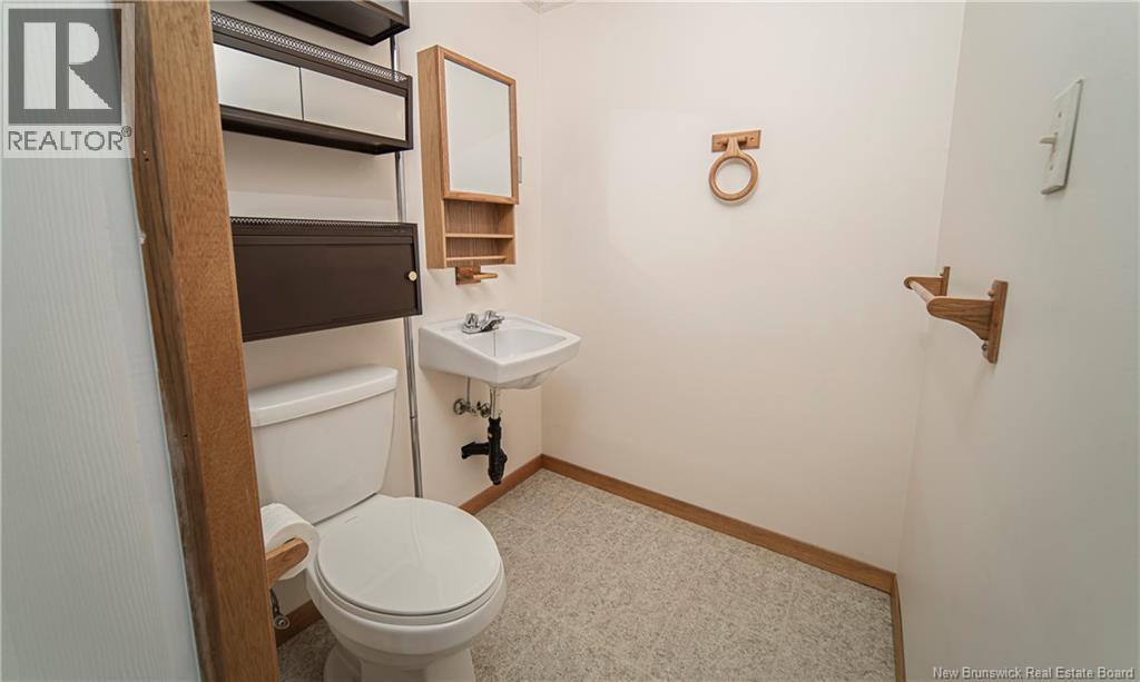 19 Hatheway Street, Fredericton, New Brunswick  E3B 6H4 - Photo 25 - NB140753