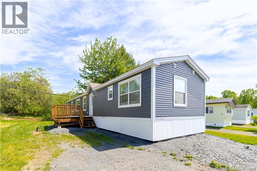 16 Tamarack Drive, Lincoln, New Brunswick