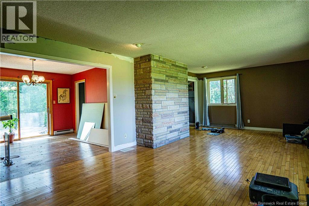 141 Graham Drive, Island View, New Brunswick  E1E 1A1 - Photo 4 - NB140664