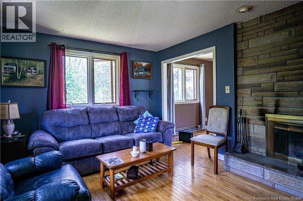 141 Graham Drive, Island View, New Brunswick  E1E 1A1 - Photo 9 - NB140664