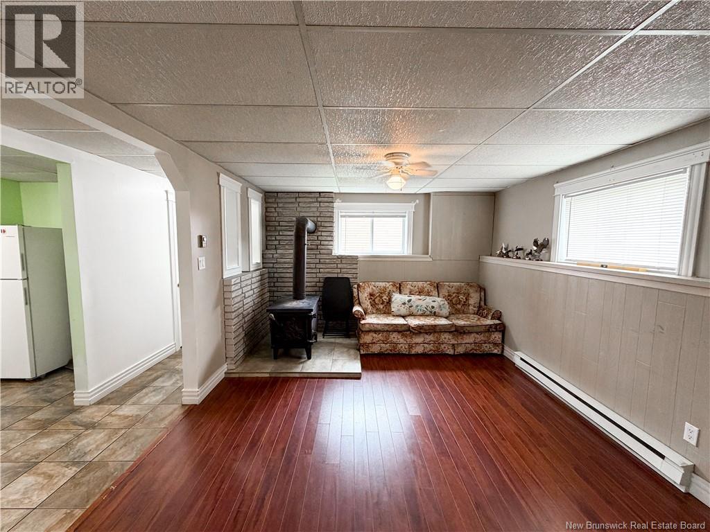 60 Normandie Street, Petit-Rocher, New Brunswick  E8J 1K3 - Photo 11 - NB140860