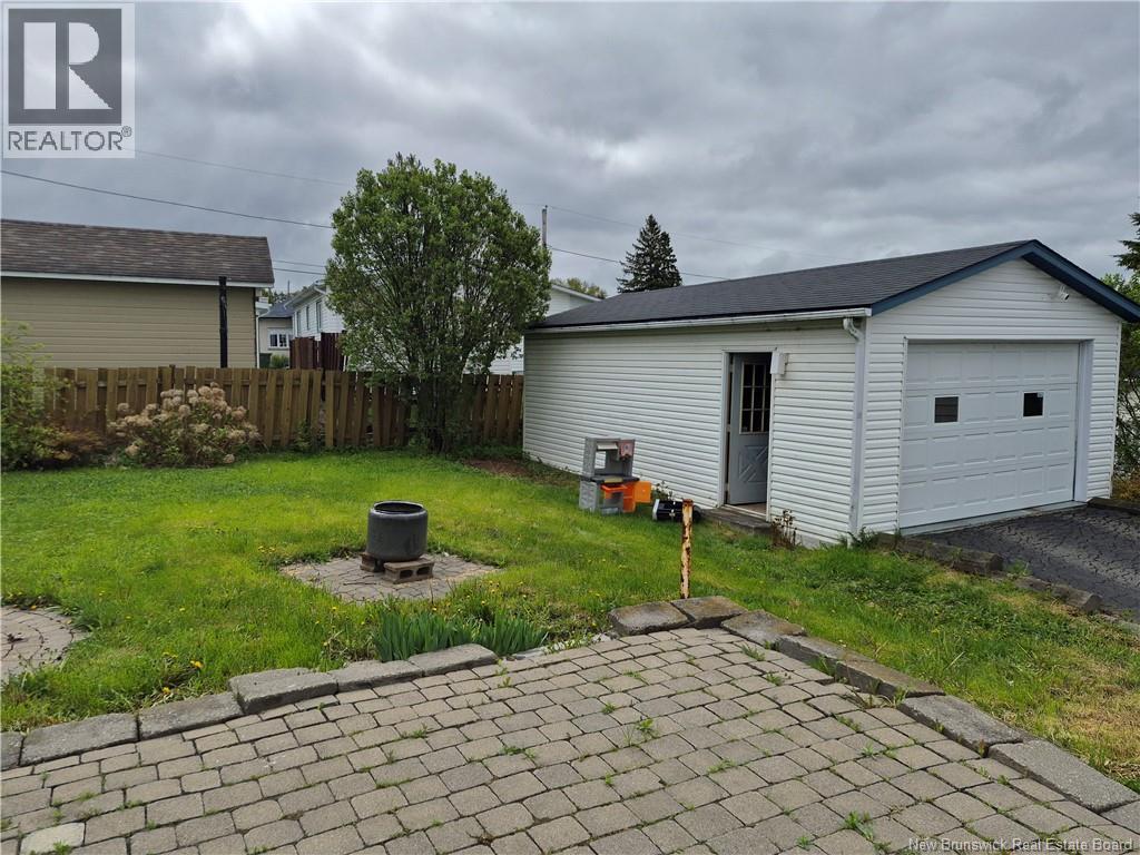 115 46th Ave, Edmundston, New Brunswick  E3V 3B7 - Photo 3 - NB140844