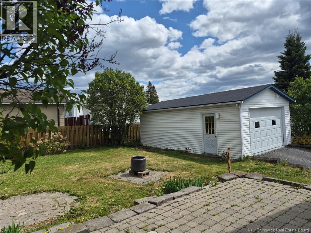 115 46th Ave, Edmundston, New Brunswick  E3V 3B7 - Photo 6 - NB140844
