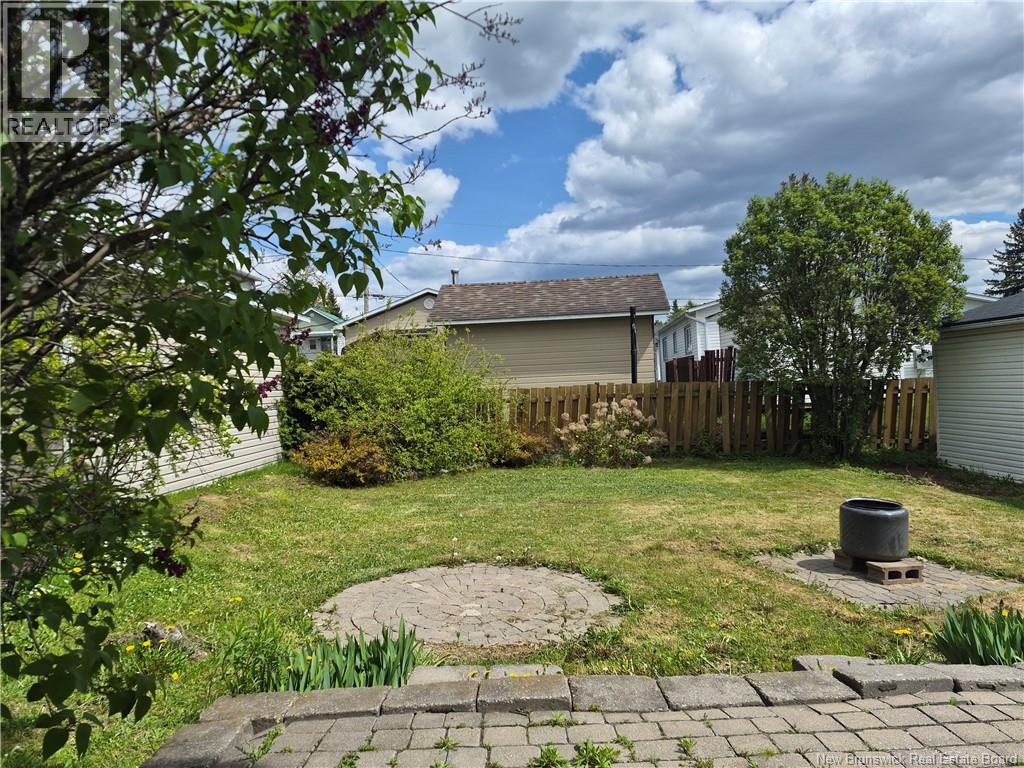 115 46th Ave, Edmundston, New Brunswick  E3V 3B7 - Photo 7 - NB140844