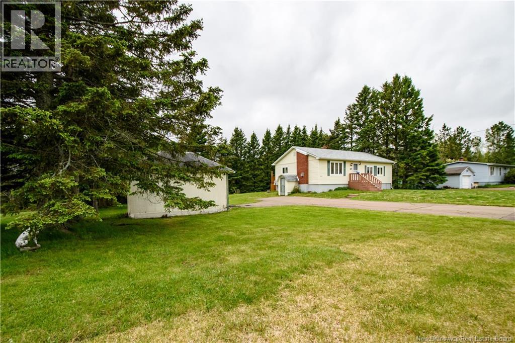 910 Mapleton Road, Moncton, New Brunswick  E1G 2K7 - Photo 4 - NB140517