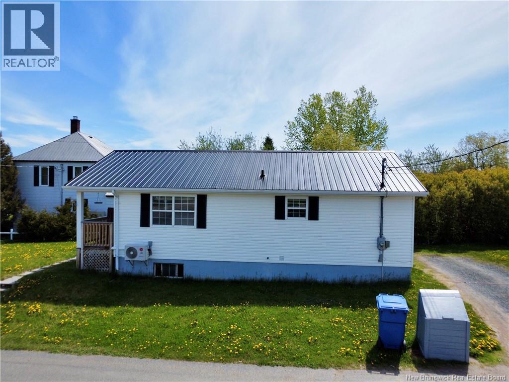 3957 Main Street, Belledune, New Brunswick  E8G 2K4 - Photo 27 - NB140538