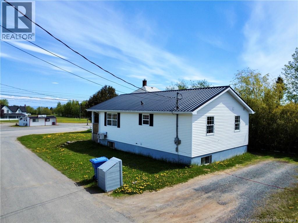 3957 Main Street, Belledune, New Brunswick  E8G 2K4 - Photo 28 - NB140538