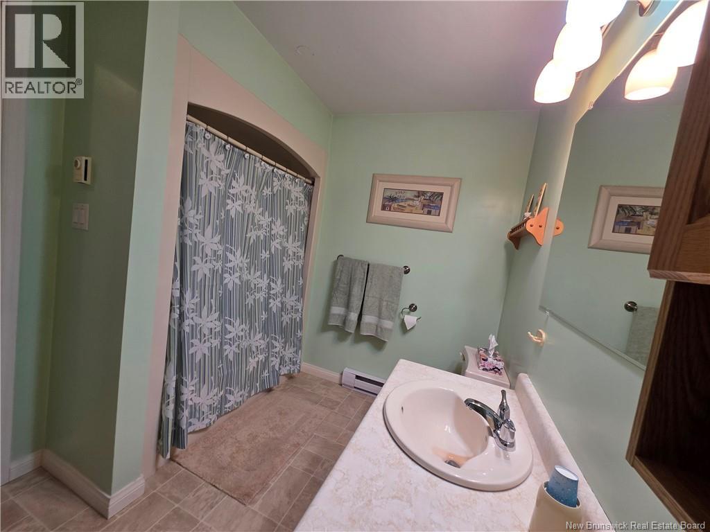 68 Somerset Drive, Hanwell, New Brunswick  E3C 1M8 - Photo 18 - NB140920
