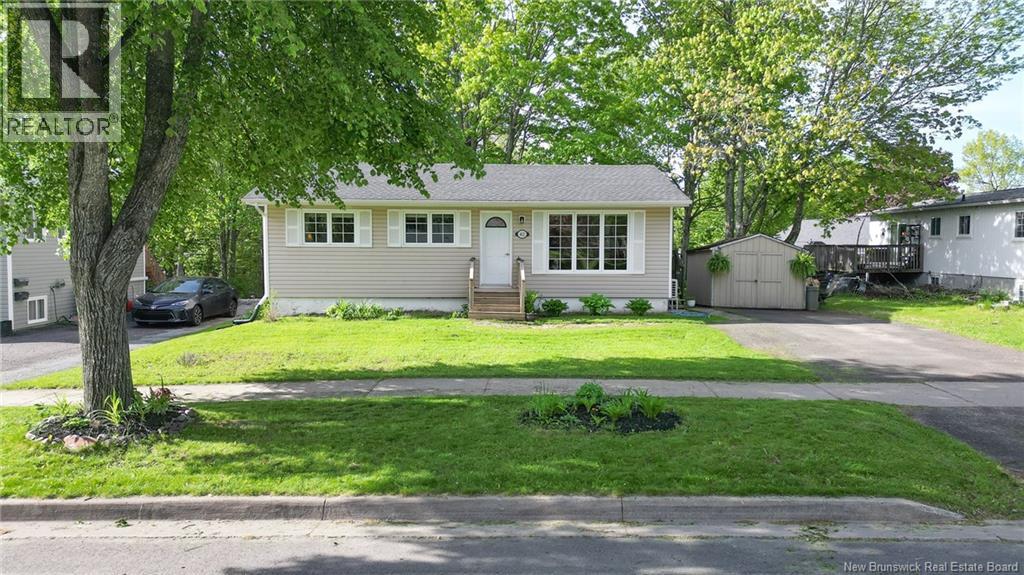 412 Wetmore Road, Fredericton, New Brunswick  E3B 5L5 - Photo 2 - NB140794