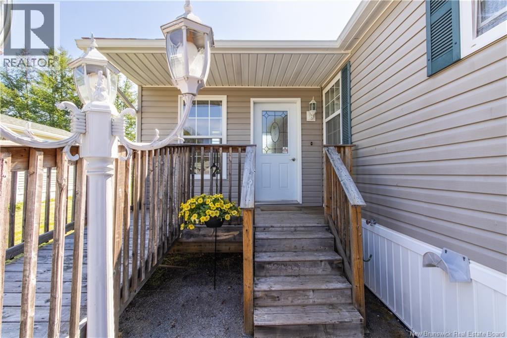 98 Fourth Street, Sussex Corner, New Brunswick  E4E 5V9 - Photo 5 - NB141047