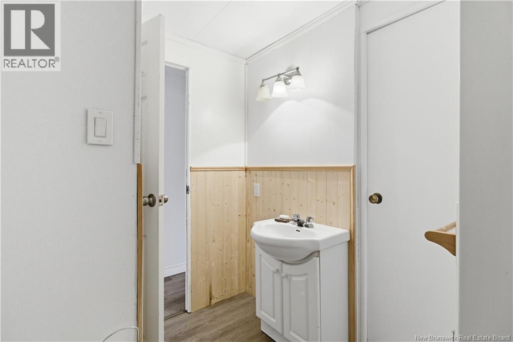 209 Moore Street, Lincoln, New Brunswick  E3B 8L9 - Photo 13 - NB140926