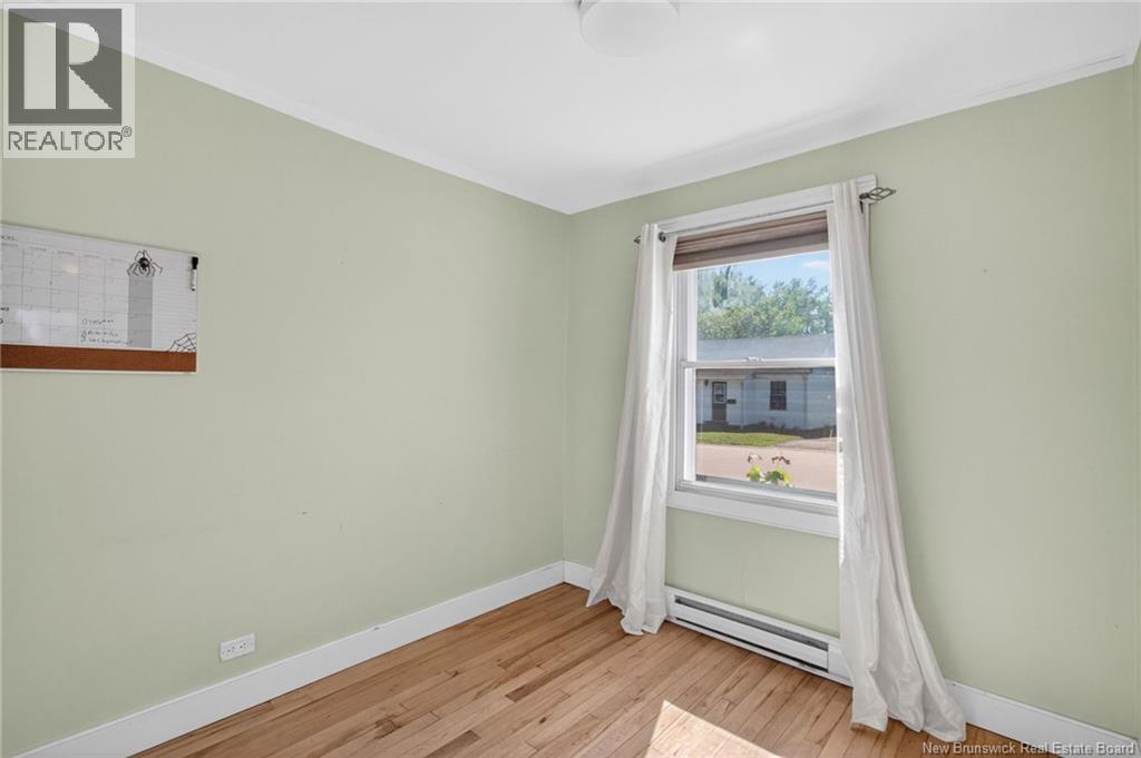 52 Airport Street, Dieppe, New Brunswick  E1A 2G4 - Photo 23 - NB141131