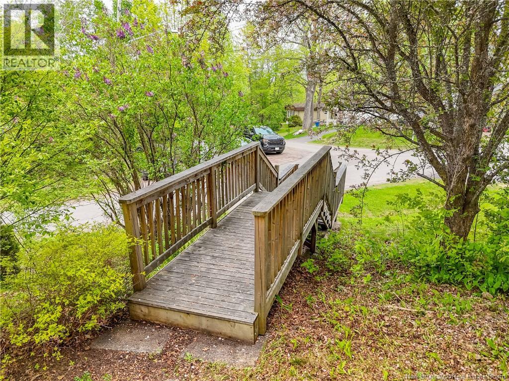 304 Governor Lane, Fredericton, New Brunswick  E3B 7K9 - Photo 33 - NB140769