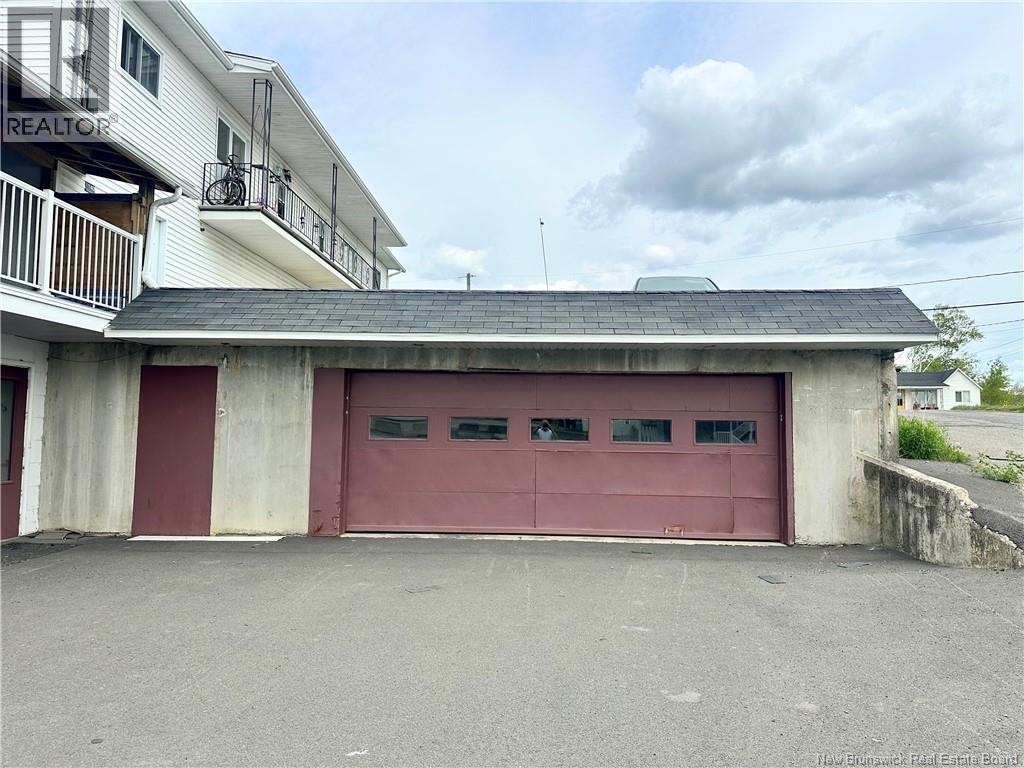 144 Madawaska Rd, Grand-Sault/grand Falls, New Brunswick E3Y 1A7 - Photo 3 - NB140953