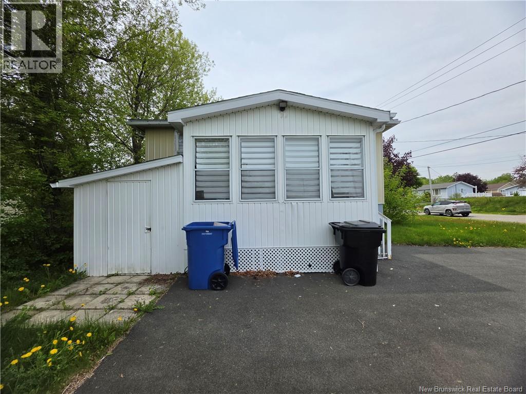 665 St Simon, Bathurst, New Brunswick  E2A 3L8 - Photo 5 - NB141229