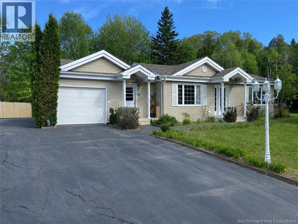 52 Raymond Street, Edmundston, New Brunswick