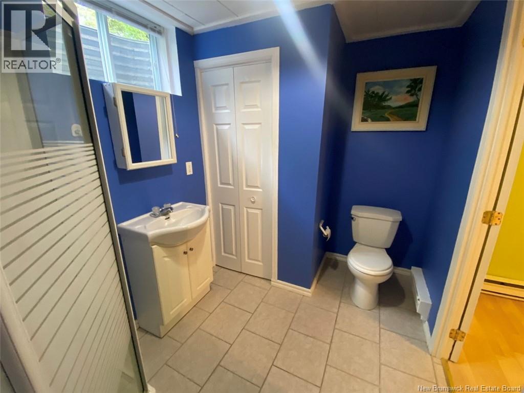 52 Raymond Street, Edmundston, New Brunswick  E3V 4Z7 - Photo 17 - NB141218