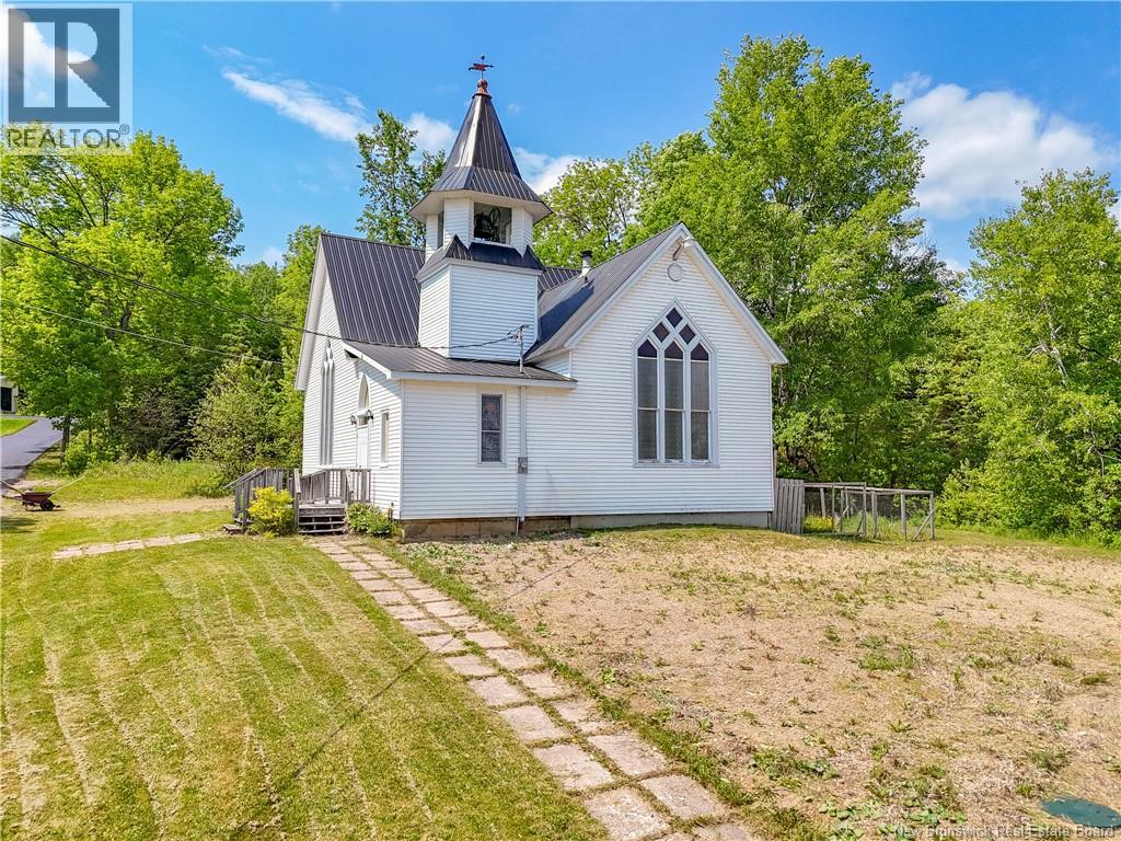 6682 Route 102, Nackawic, New Brunswick  E6K 3T7 - Photo 2 - NB141145