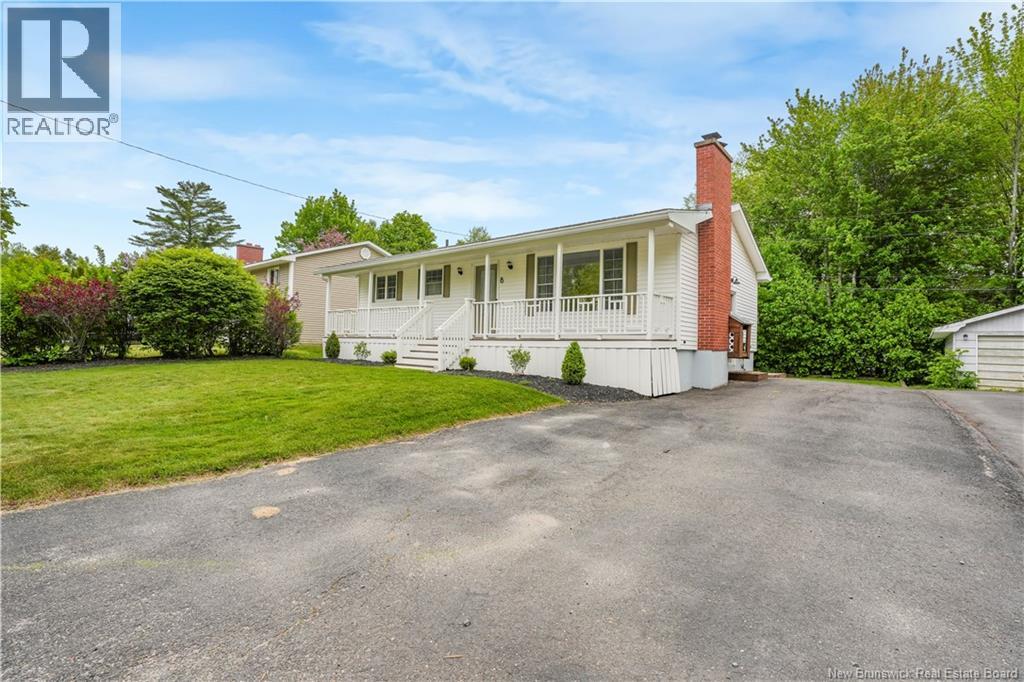 8 Grant Street, Fredericton, New Brunswick  E3A 4S5 - Photo 2 - NB140845