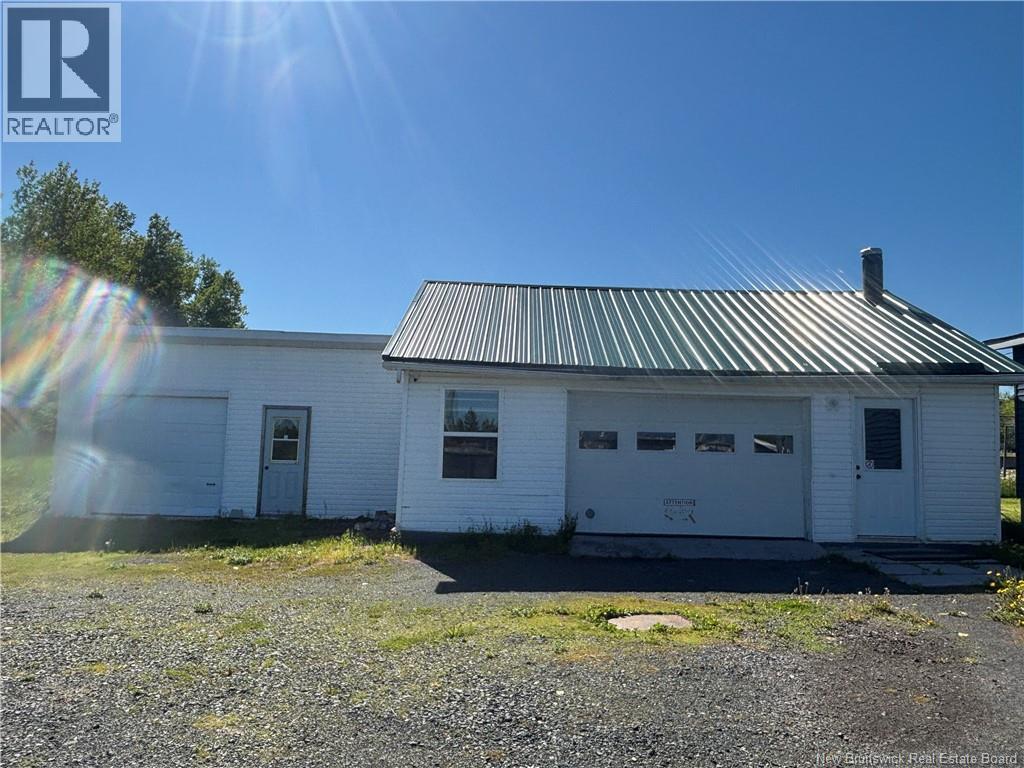 1181 Rue Bryar, Beresford, New Brunswick  E8K 1B2 - Photo 8 - NB141290
