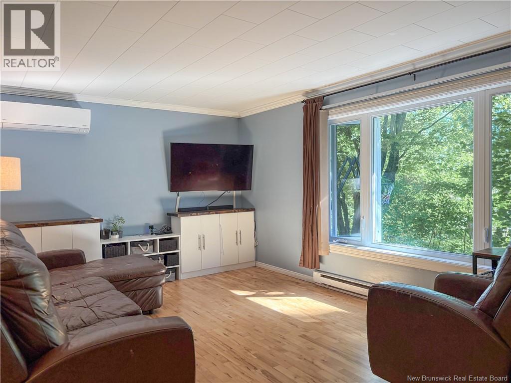 108 Sharkey Street, Woodstock, New Brunswick  E7M 2R2 - Photo 8 - NB141226