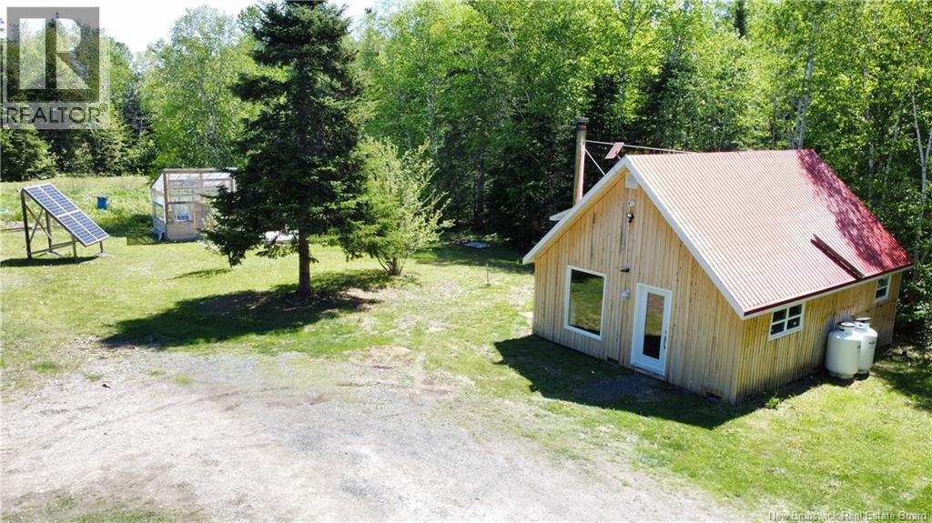 366 Thomas Ouest Road, Beresford, New Brunswick E8K 2A8 - Photo 1 - NB141391