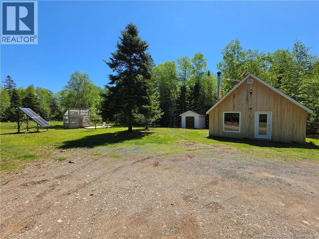 366 Thomas Ouest Road, Beresford, New Brunswick E8K 2A8 - Photo 12 - NB141391